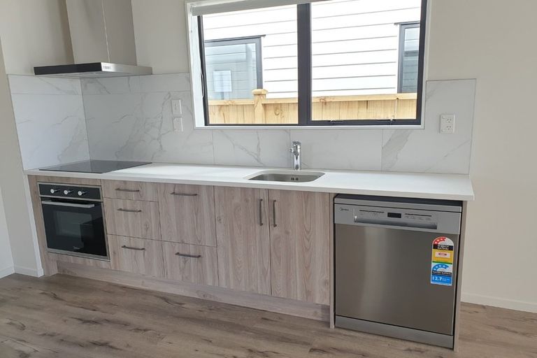 Photo of property in 77 Bellbird Street, Papakura, 2110