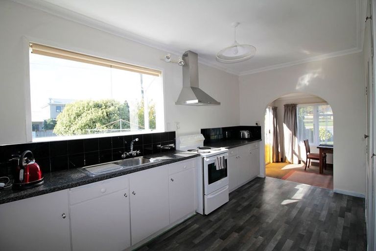 Photo of property in 85 Bartholomew Road, Levin, 5510