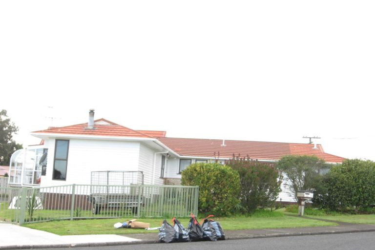 Photo of property in 20 Bowater Place, Manurewa, Auckland, 2102