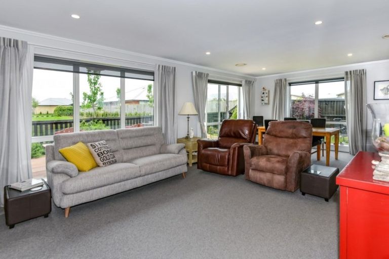 Photo of property in 9 William Hyde Place, Darfield, 7510