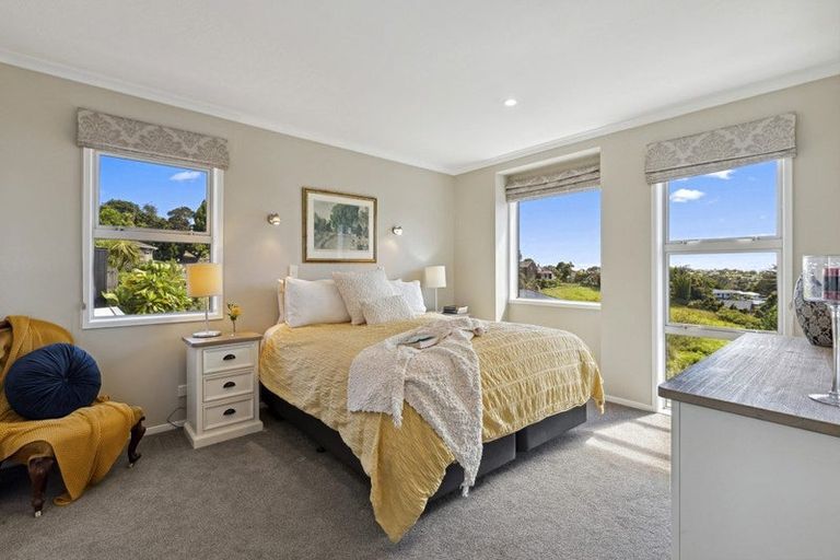 Photo of property in 15c Verran Road, Birkenhead, Auckland, 0626