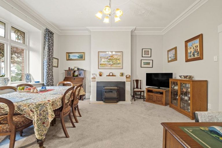 Photo of property in 241 Bay View Road, Saint Clair, Dunedin, 9012