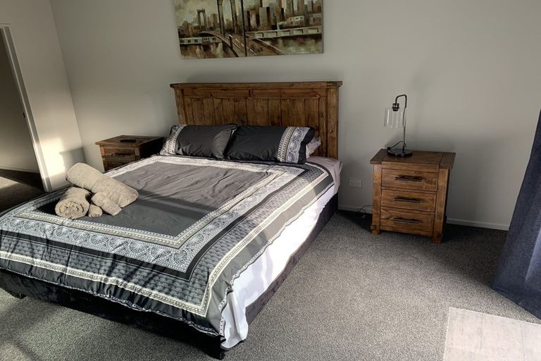 Photo of property in 2 Preston Drive, Arrowtown, 9302