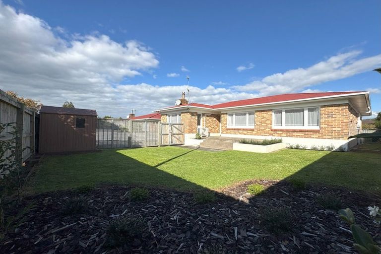 Photo of property in 10 Russell Avenue, Pukekohe, 2120