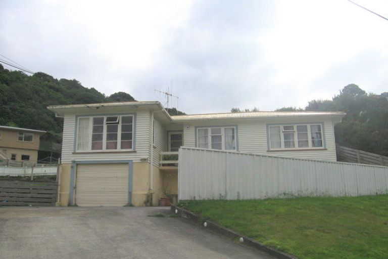 Photo of property in 87 Hair Street, Wainuiomata, Lower Hutt, 5014