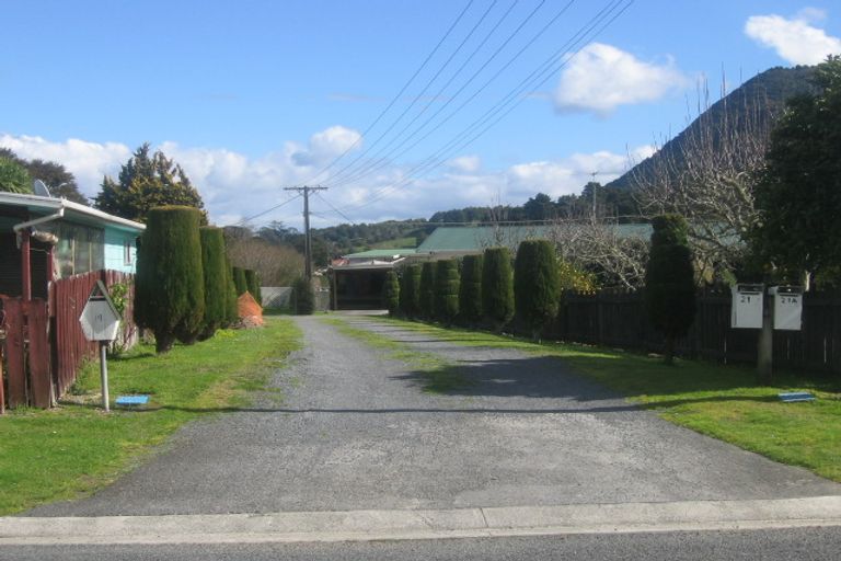 Photo of property in 19 Clark Street, Hikurangi, 0114