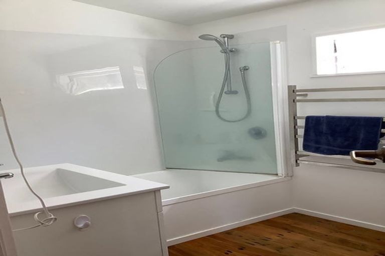 Photo of property in 72 Lohia Street, Khandallah, Wellington, 6035