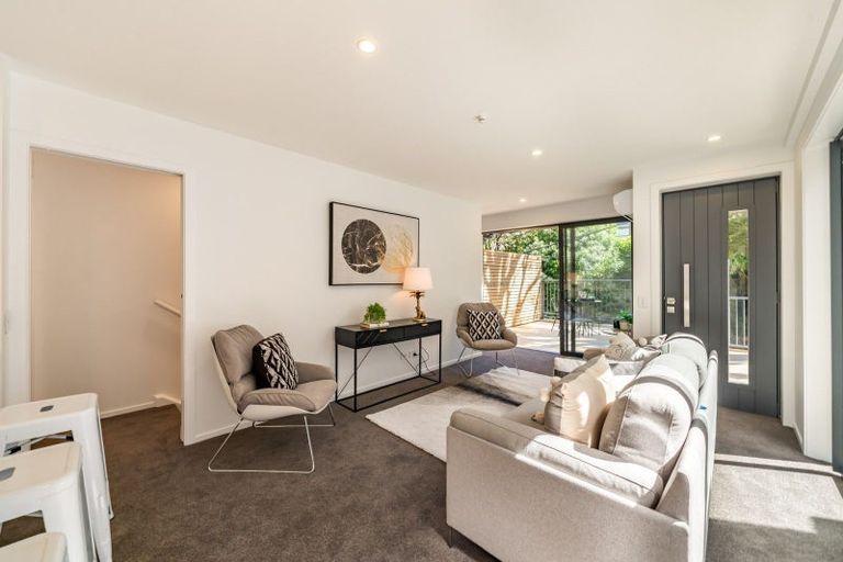 Photo of property in 5 Garfield Street, Brooklyn, Wellington, 6021