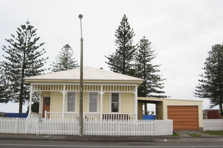 Photo of property in 92 Te Awa Avenue, Te Awa, Napier, 4110