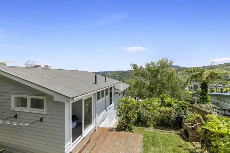 Photo of property in 25 Lord Street, Stokes Valley, Lower Hutt, 5019