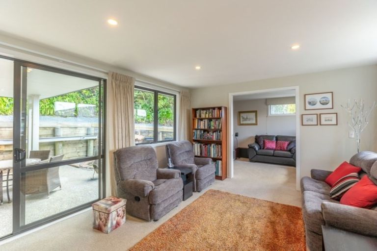 Photo of property in 8 Dusky Crescent, Aotea, Porirua, 5024