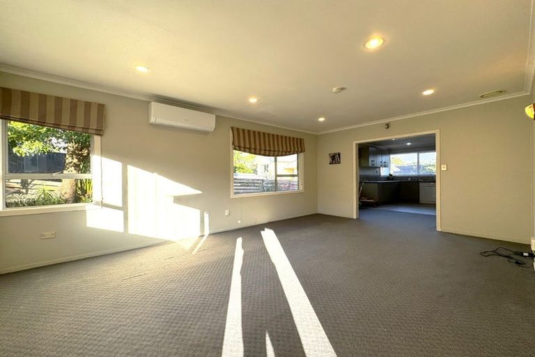 Photo of property in 13 Juniper Road, Sunnynook, Auckland, 0620