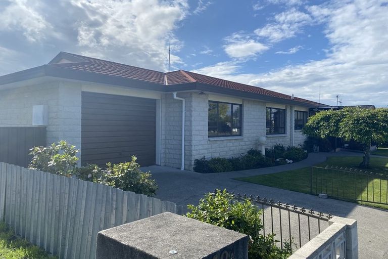 Photo of property in 1/52 Avondale Road, Taradale, Napier, 4112