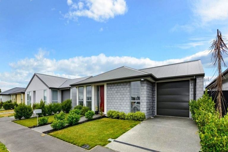 Photo of property in 26 George West Square West, Wigram, Christchurch, 8025