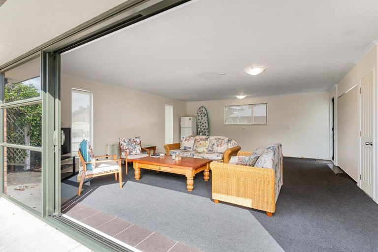 Photo of property in 105 The Drive, Whangamata, 3620