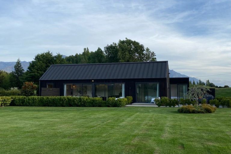 Photo of property in 150 Domain Road, Speargrass Flat, Queenstown, 9371