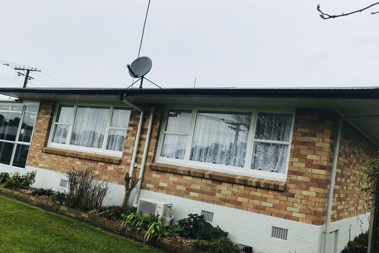 Photo of property in 42 Mcfarlane Street, Oakura, 4314