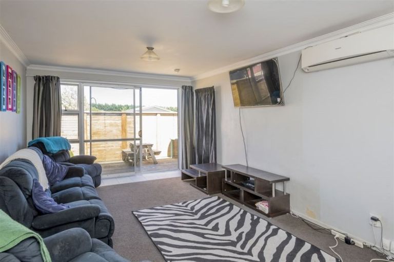 Photo of property in 35 Solway Street, Levin, 5510