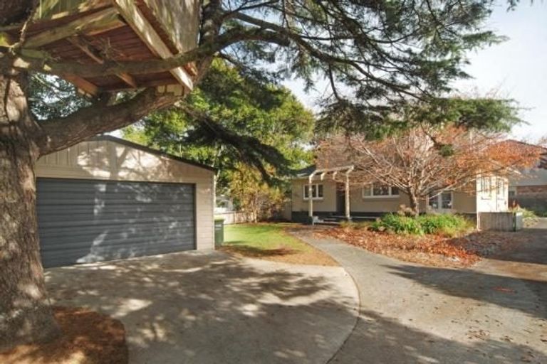 Photo of property in 16 Valley Road, Pukekohe, 2120