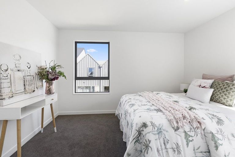 Photo of property in 32 John Street, Stokes Valley, Lower Hutt, 5019