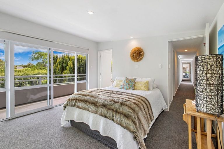 Photo of property in 1/17 Kotare Street, Fendalton, Christchurch, 8041