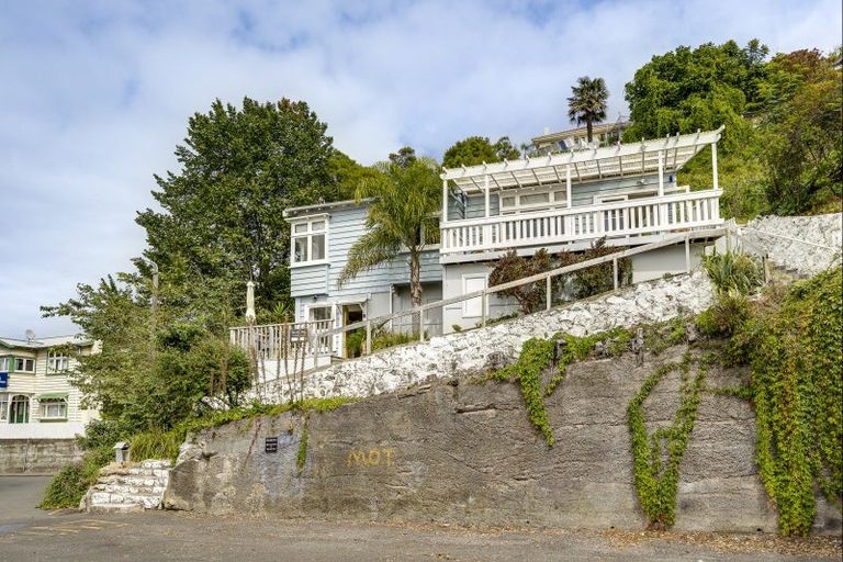 Photo of property in 1 Cathedral Lane, Napier South, Napier, 4110