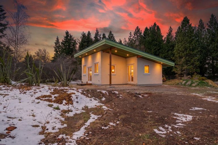 Photo of property in 1-3 Beauchamp Place, Lake Tekapo, 7999