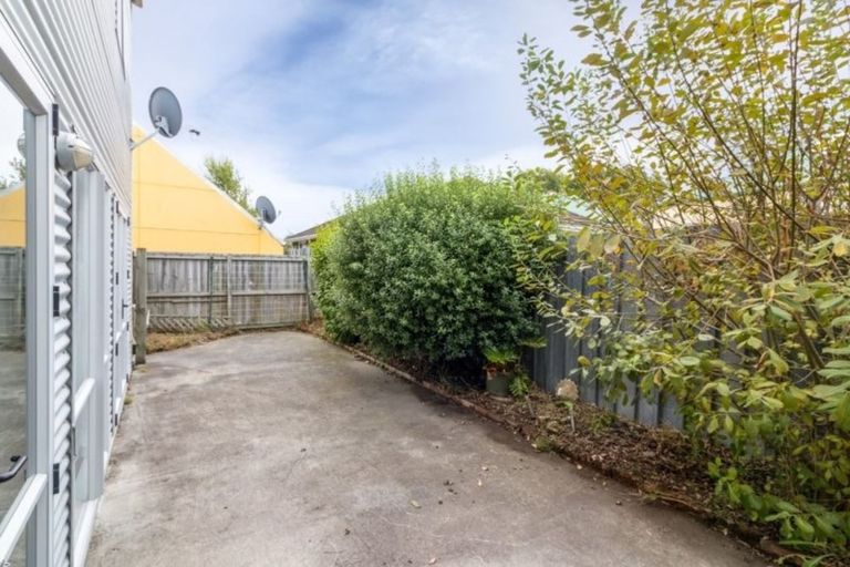 Photo of property in 31 Olliviers Road, Phillipstown, Christchurch, 8011