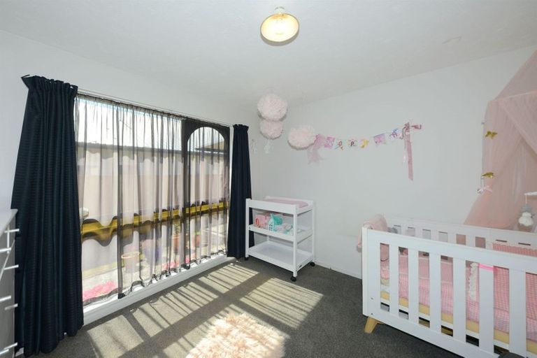 Photo of property in 246 Main Road North, Redwood, Christchurch, 8051