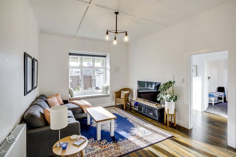 Photo of property in 48 Latham Street, Napier South, Napier, 4110