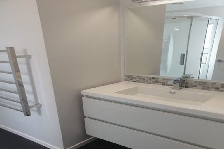 Photo of property in 10/13 Beale Street, Hamilton East, Hamilton, 3216