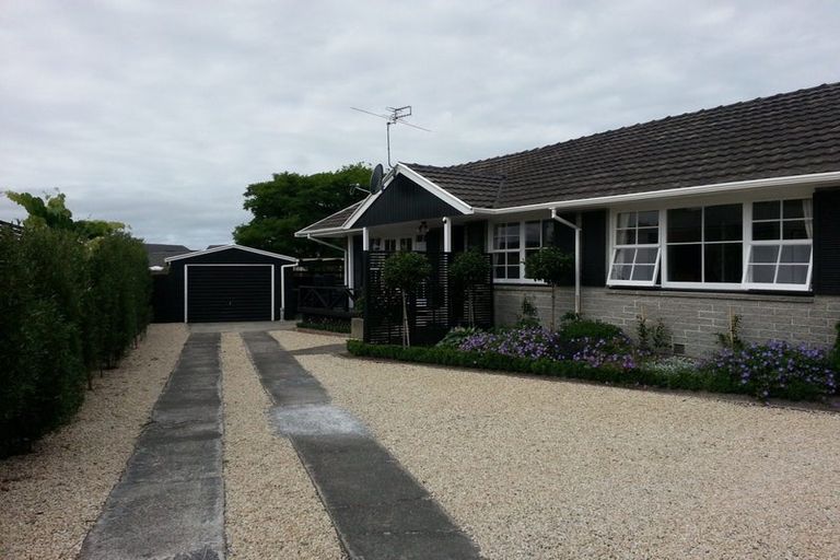 Photo of property in 278 Lake Terrace Road, Shirley, Christchurch, 8061