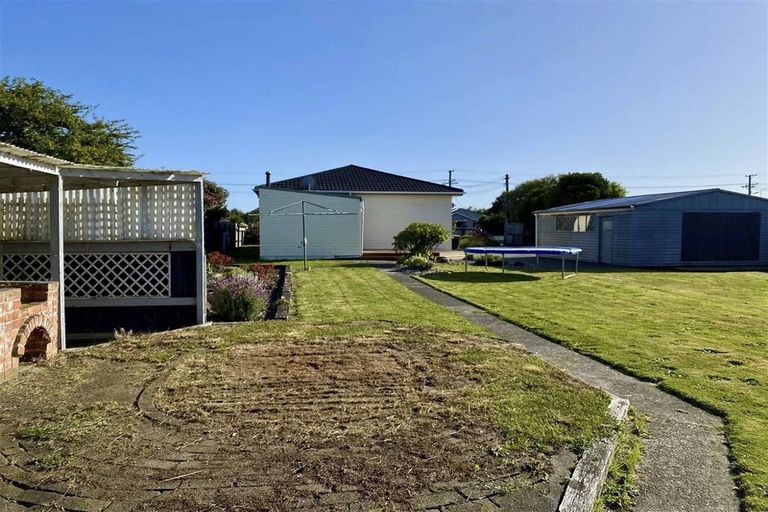 Photo of property in 17 Moa Street, Waikiwi, Invercargill, 9810