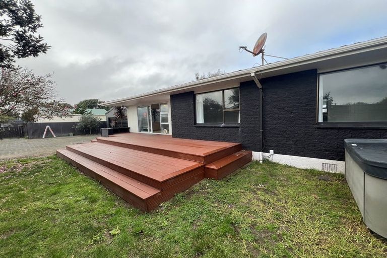 Photo of property in 11a Toi Street, Otaki Beach, Otaki, 5512