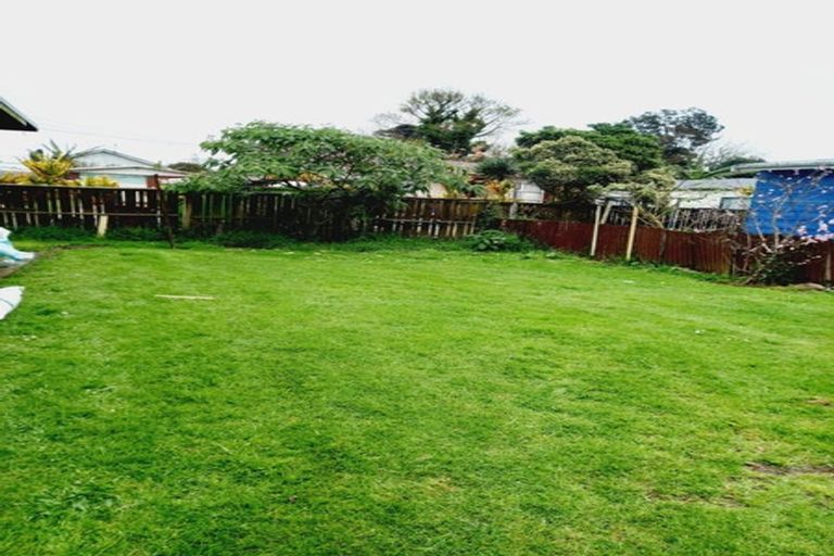 Photo of property in 277 Massey Road, Mangere East, Auckland, 2024