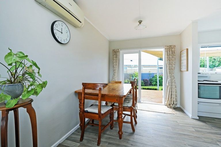 Photo of property in 2 Alexander Avenue, Onekawa, Napier, 4110