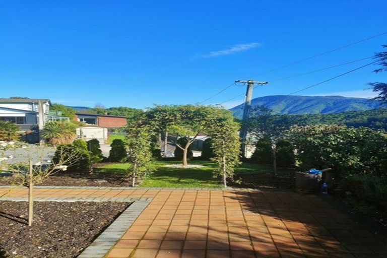 Photo of property in 22 Leicester Street, Picton, 7220