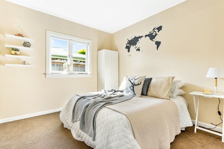 Photo of property in 60 Pomaria Road, Henderson, Auckland, 0610