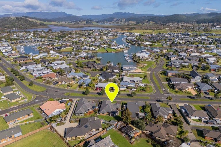 Photo of property in 42 Kupe Drive, Whitianga, 3510