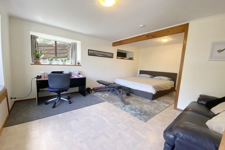 Photo of property in 28 Marriott Road, Pakuranga, Auckland, 2010