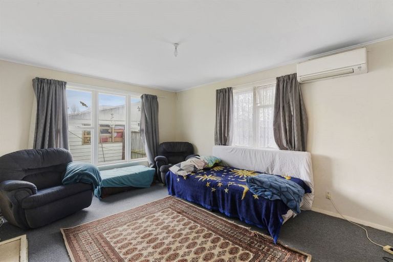 Photo of property in 8 Purbeck Place, Aranui, Christchurch, 8061
