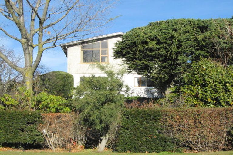 Photo of property in 9 Faulks Terrace, Wanaka, 9305