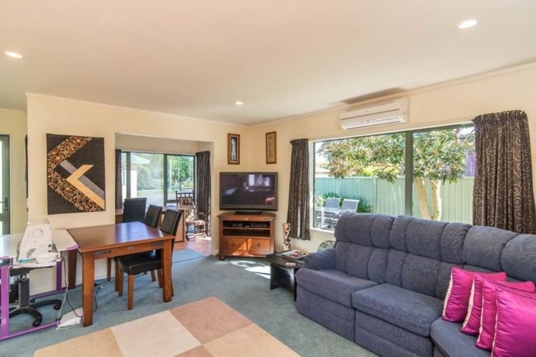 Photo of property in 182d Raumati Road, Raumati Beach, Paraparaumu, 5032