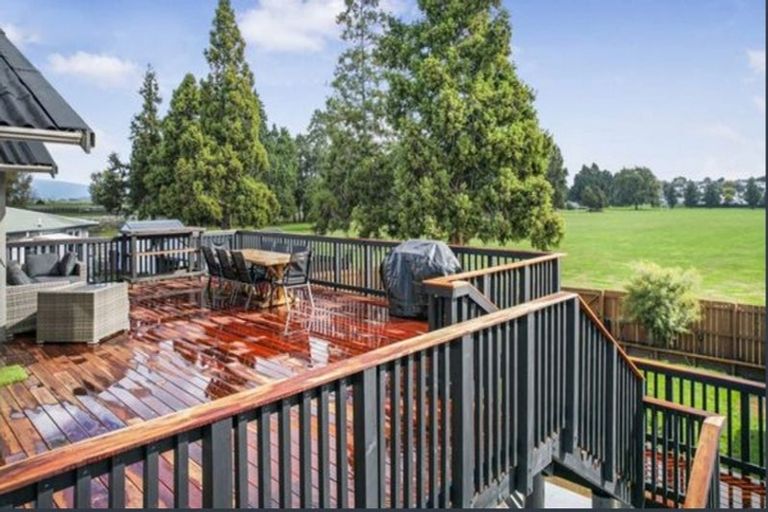 Photo of property in 16 Shelley Jane Place, Dinsdale, Hamilton, 3204