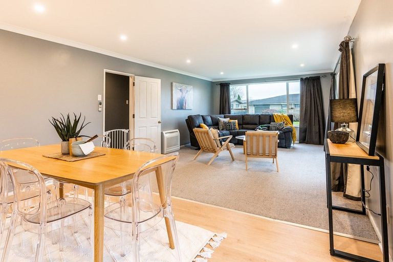 Photo of property in 37 Waterford Drive, Winton, 9720