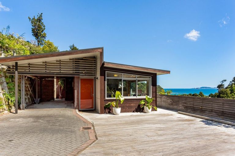 Photo of property in 130a Cheviot Road, Lowry Bay, Lower Hutt, 5013