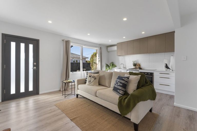 Photo of property in 2/187 Knowles Street, St Albans, Christchurch, 8052