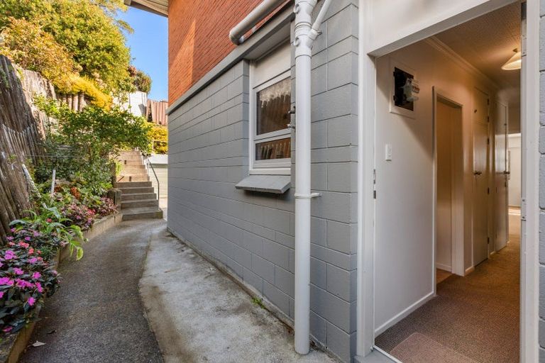 Photo of property in 14 South Road, Moturoa, New Plymouth, 4310