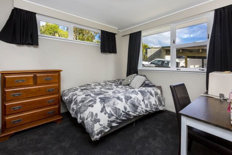 Photo of property in 69 Lord Street, Stokes Valley, Lower Hutt, 5019