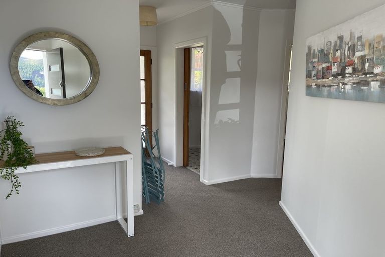 Photo of property in 7 Camrose Grove, Kingston, Wellington, 6021